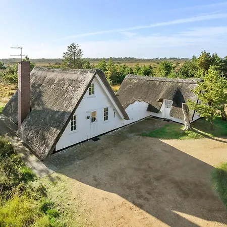 Trana - 2km From The Sea By Interhome