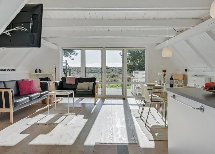 Trana - 2km From The Sea By Interhome